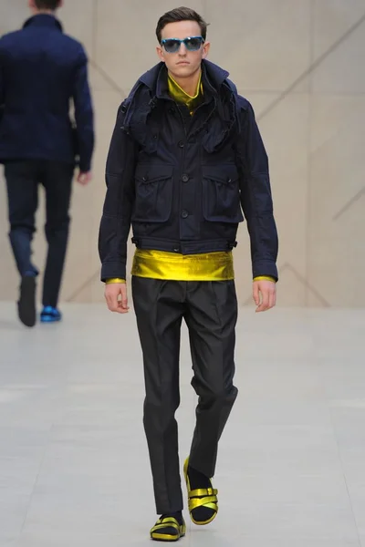 Look 34